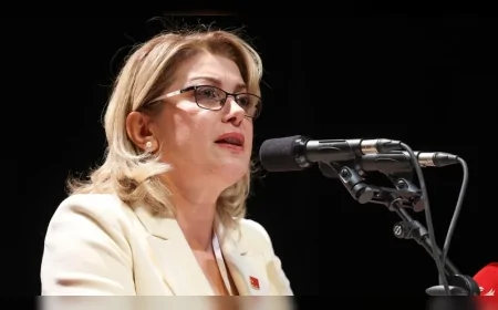 CHP Kadın Kolları Genel Başkanı Asu Kaya: “Kadınlar siyasetin öznesidir, eşitlik olmadan tam demokrasi olmaz”