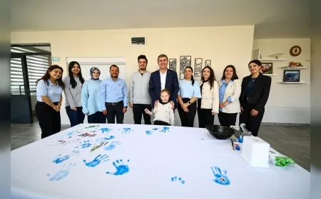 Burdur Belediye Başkanı Ali Orkun Ercengiz Otizm Farkındalık Günü’nde rehabilitasyon merkezini ziyaret etti