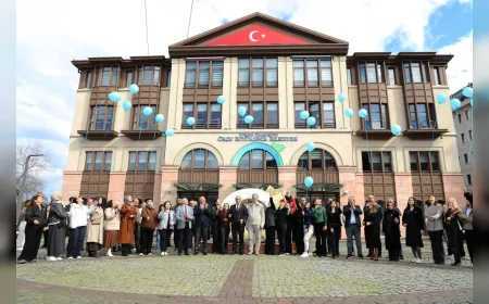 Ordu’da Dünya Otizm Farkındalık Günü kapsamında mavi balonlar gökyüzüyle buluştu