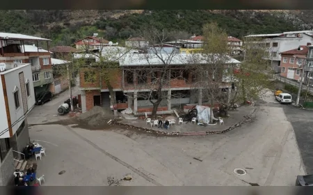 Bursa Büyükşehir Belediyesi kırsal mahallelere milyonluk malzeme desteği sağladı