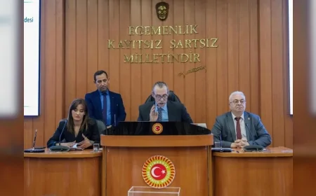 Etimesgut Belediye Başkanı Erdal Beşikcioğlu: “Ortak akıl ve iş birliğiyle çalışmayı sürdüreceğiz”