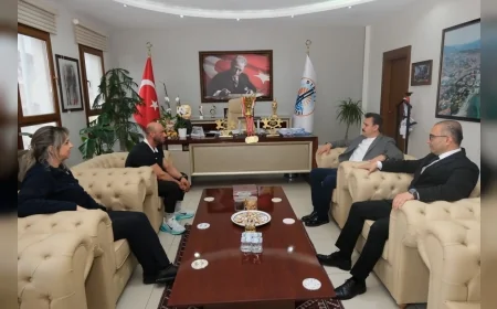 Dikili Belediye Başkanı Adil Kırgöz: “Yılmaz Acar şampiyonluklarıyla gururumuz oldu”