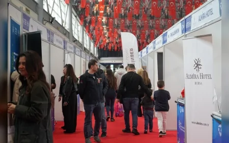 Bursa’da 180 firmanın katıldığı İstihdam Buluşması on binlerce kişiyi aynı çatı altında topladı