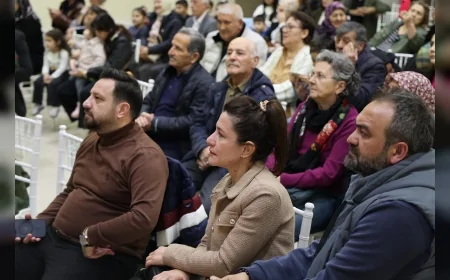 Eskişehir Büyükşehir Belediyesi Gençlik Korosu Çifteler’de Sahne Aldı Dinleyicilerden Yoğun İlgi Gördü