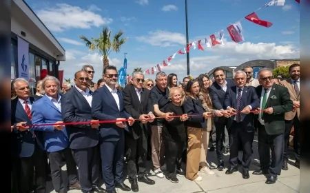Güzelbahçe Belediyesi Maltepe Sahilinde Güzbel Marin Projesini Hizmete Açtı