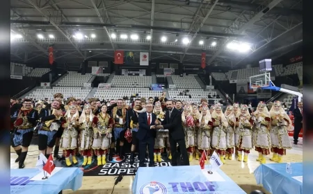 MANİSA’DA HALK OYUNLARI YARIŞMASINA BÜYÜKŞEHİR BELEDİYESPOR DAMGASINI VURDU