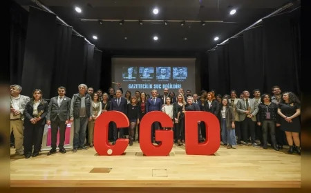 Çağdaş Gazeteciler Derneği 2025 ödül töreninde basın özgürlüğü, dayanışma ve haberin toplumsal etkisi öne çıktı