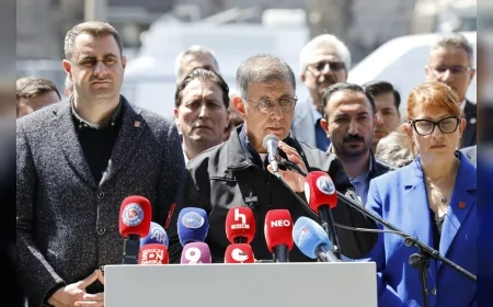 İzmir Büyükşehir Belediye Başkanı Dr. Cemil Tugay: “Bu, hukuka ve kente sahip çıkma mücadelesidir”