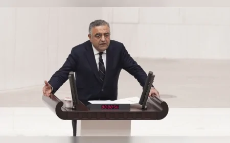 CHP Genel Başkan Yardımcısı Av. Dr. Sezgin Tanrıkulu polislerin çalışma koşulları ve intihar vakalarını Meclis gündemine taşıdı