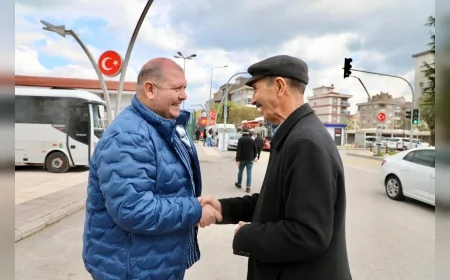 Menderes Belediye Başkanı İlkay Çiçek: "Hemşehrilerimle bir araya gelmek, onlarla olmak benim için önemli. Onların mutluluğu adına çalışıyor onların sesi olmaya gayret gösteriyoruz"