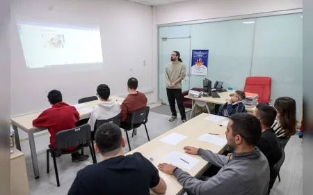 İzmir Büyükşehir Belediyesi Destekli İstihdam Ofisi ile engelli gençler iş hayatına hazırlanıyor