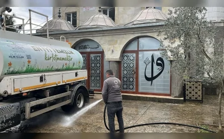 Ordu Büyükşehir Belediyesi il genelindeki camilerde kapsamlı temizlik çalışmalarıyla ibadethaneleri pırıl pırıl hale getiriyor