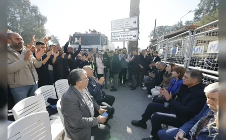 İzmir Büyükşehir Belediye Başkanı Dr. Cemil Tugay Meslek Fabrikası İçin Başlatılan Direnişi Sürdürüyor