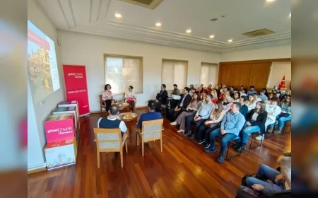 İzmir Büyükşehir Belediyesi Kamusal Mekân Söyleşileri’nde “Kentin Ritmi” sağlıklı yaşam odağıyla ele alındı