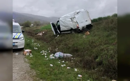 Çorum Mecitözü’nde panelvan devrildi sürücü yaralı olarak hastaneye kaldırıldı