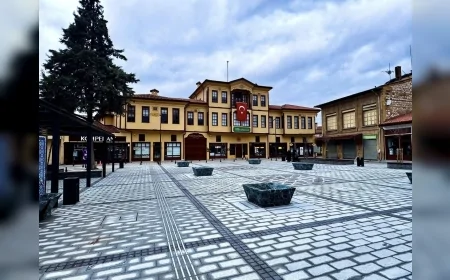 Çorum Belediyesi Veli Paşa Hanı Önündeki Meydana “Han Önü Meydanı” İsmini Verdi