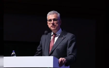 SAĞLIK BAKANI PROF. DR. KEMAL MEMİŞOĞLU: “İRAN’A GÖNDERİLEN YARDIM TIRLARI SINIR KAPISINA ULAŞMAK ÜZERE”