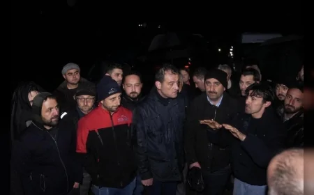 Giresun Belediye Başkanı Fuat Köse Sekü Köyü’nde maden aramasına karşı direnen vatandaşlara destek verdi