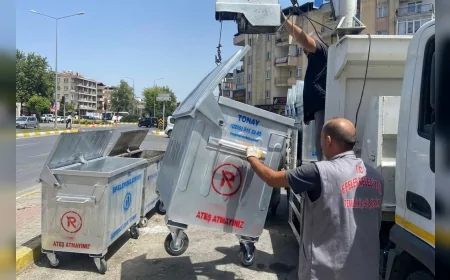 EFELER BELEDİYE BAŞKANI ANIL YETİŞKİN ÖNCÜLÜĞÜNDE TEMİZLİK ENVANTERİ YENİLENİYOR