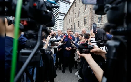 İzmir Büyükşehir Belediye Başkanı Dr. Cemil Tugay: “Meslek Fabrikası’na yapılan müdahale hukuk dışıdır mücadelemizi sürdüreceğiz”