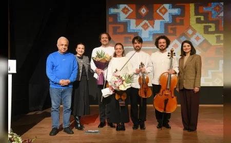 Giresun Belediyesi’nin Doğu ve Batı müziğini buluşturan konseri yoğun ilgi gördü