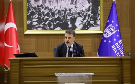 Bursa Büyükşehir Belediye Meclisi Başkanvekilliğine Şahin Biba seçildi