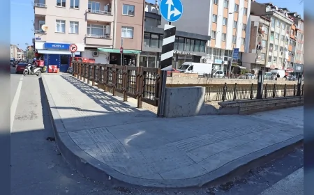 ORDU BÜYÜKŞEHİR BELEDİYESİ ALTINORDU VE PERŞEMBE’DE YAYA GÜVENLİĞİ İÇİN KALDIRIMLARI YENİLEDİ