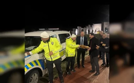 CHP Çorum Merkez İlçe Başkanı Resul Yiğitoğlu Polis Haftasında Görev Başındaki Memurları Ziyaret Etti