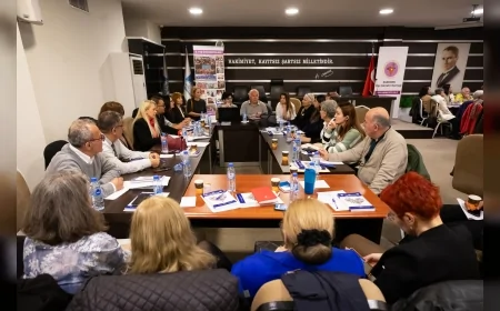 Narlıdere Belediyesi 3 Yaş Üniversiteleri Çalıştayı ile yeni eğitim modelinin yol haritasını belirledi