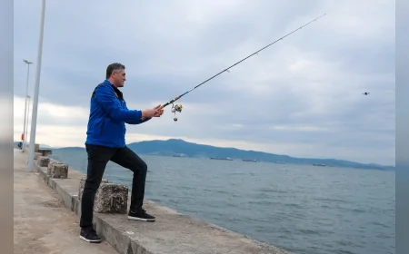 Aliağa Belediye Başkanı Serkan Acar: “Körfezimize 600 adet yapay resif yerleştirdik”