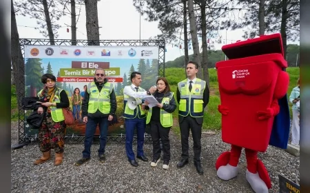 Maltepe’de belediye ve gönüllüler ormanlık alanda çevre temizliği için seferber oldu