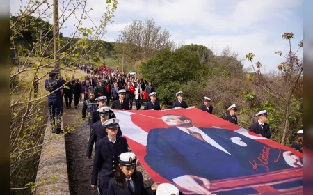 AYVALIK’TA ATATÜRK’ÜN İLÇEYE GELİŞİNİN 92’NCİ YIL DÖNÜMÜ TÖRENLE KUTLANDI