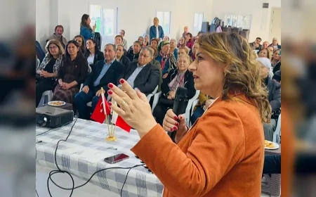 CHP Adana Milletvekili Dr. Müzeyyen Şevkin Hadırlı’da “Başarıya Giden Yol” söyleşisinde yaşam öyküsünü anlattı