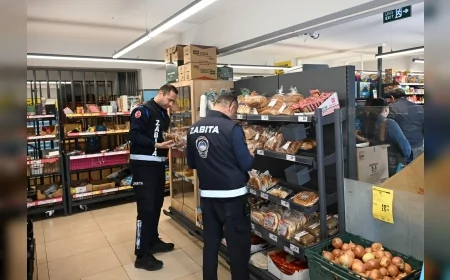 MANİSA BÜYÜKŞEHİR BELEDİYESİ MARKETLERDE GIDA GÜVENLİĞİ DENETİMLERİNİ SIKILAŞTIRDI