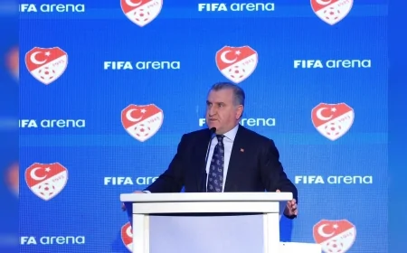 GENÇLİK VE SPOR BAKANI DR. OSMAN AŞKIN BAK: “SİVASSPOR U13 TAKIMI KAZASI BENİ DERİNDEN ÜZDÜ”