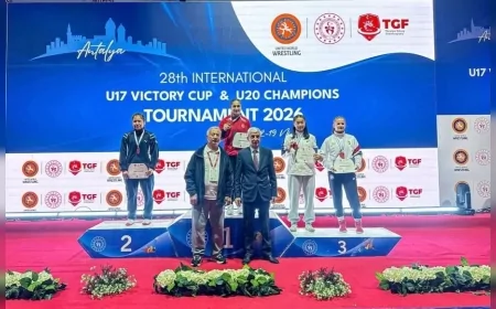 İskilip Belediye Spor’un yıldızı Özdenur Özmez Antalya’da tarih yazdı rakiplerine puan vermeden şampiyon oldu