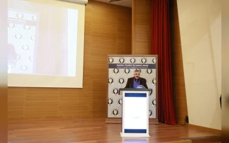 MANİSA’DA DÜZENLENEN SÜRDÜRÜLEBİLİR NEFROLOJİ SEMPOZYUMU ÇEVRE VE SAĞLIK GÜNDEMİNİ BİR ARAYA GETİRDİ