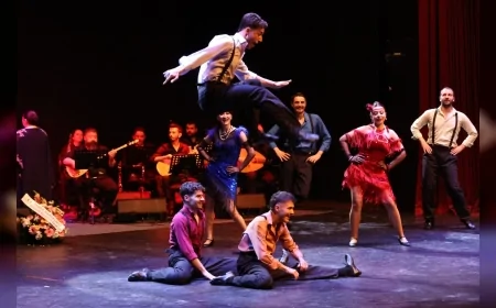 MUĞLA BÜYÜKŞEHİR BELEDİYESİ VE KÜLTÜR BAKANLIĞI İŞ BİRLİĞİYLE 70’LER VE 80’LER FİLM MÜZİKLERİ KONSERİ YOĞUN İLGİ GÖRDÜ