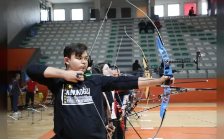 İnegöl’de Okullar Arası Spor Festivalinde okçuluk heyecanı 18 okuldan 34 öğrenciyi buluşturdu