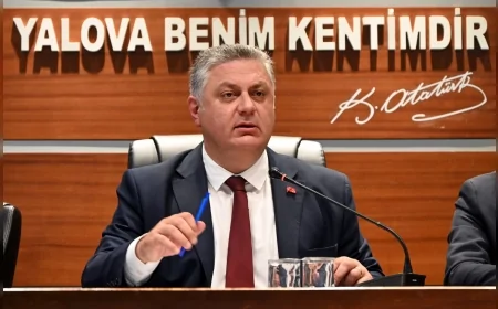 Yalova Belediye Başkanı Mehmet Gürel Şehitler Haftası Mesajında Birlik ve Vefa Vurgusu Yaptı