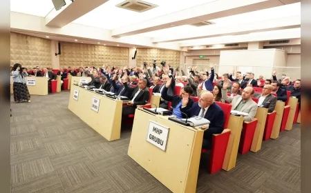 Manisa Büyükşehir Belediye Başkanı Besim Dutlulu: "2025’i 1 milyar liranın üzerinde bütçe fazlasıyla kapattık ve 50’nin üzerinde yatırımın temelini atacağız"