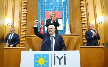 İYİ Parti Genel Başkanı Müsavat Dervişoğlu TBMM’de: “Bu düzen devleti paylaştırıyor, milleti borçla yaşatıyor”