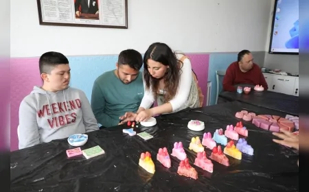 Şehzadeler Belediyesi Engelsiz Yaşam Merkezi’nde üretilen el emeği ürünler Mesir Festivali’nde sergilenecek