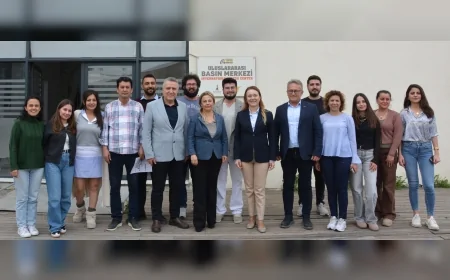 Konak Belediye Başkanı Nilüfer Çınarlı Mutlu: “İzmir Gazeteciler Cemiyeti yol arkadaşımız”