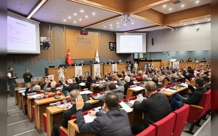 Ege Belediyeler Birliği Başkanı Bülent Nuri Çavuşoğlu Denizli’de bölgesel iş birliği için meclisi topluyor