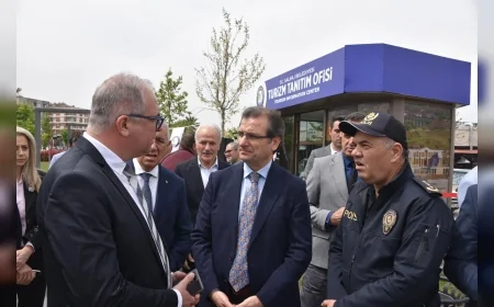 Salihli Belediyesi Turizm Tanıtım Ofisi'ni Törenle Hizmete Açtı