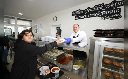 Menderes Belediye Başkanı İlkay Çiçek: “Kent Lokantası bir yılda 64 bin 888 kişiye ulaştı”