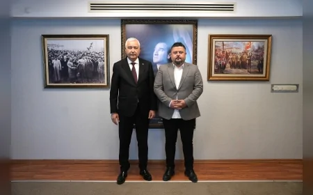 Kemalpaşa Belediye Başkanı Mehmet Türkmen: “Hem emekçilerimizi hem kurumumuzu düşünerek hareket ettik”