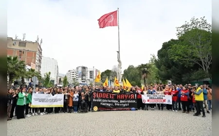 İzmir Bornova’da okul saldırılarına karşı binler “Artık yeter” diyerek güvenli eğitim talebinde birleşti