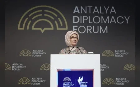 CUMHURBAŞKANI ERDOĞAN’IN EŞİ EMİNE ERDOĞAN: “ANTALYA DİPLOMASİ FORUMU DÜNYAYA BARIŞ VE DAYANIŞMA TAŞISIN”